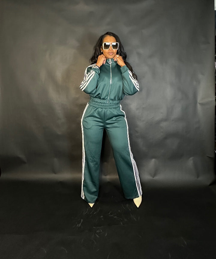 So Chic Lightweight Every Day Wide Legged Jogger Set - Hunter Green