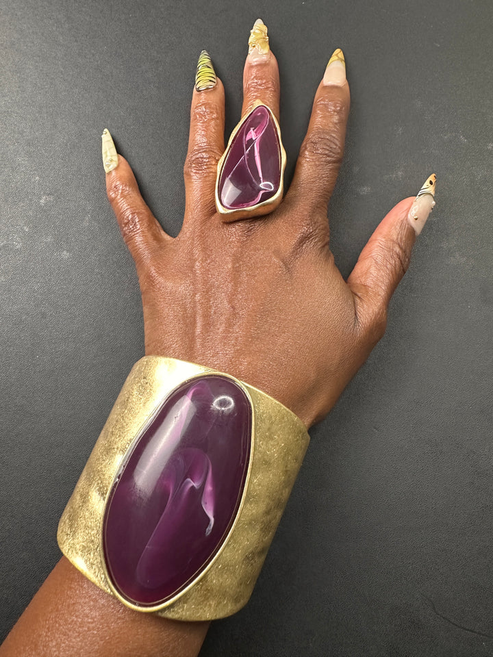 Oversized Bold Pointed Long Stone Accent Stretch Ring - Purple