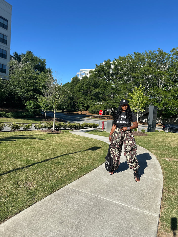 NEW All The Frills Cargo Pants –   Camo Print