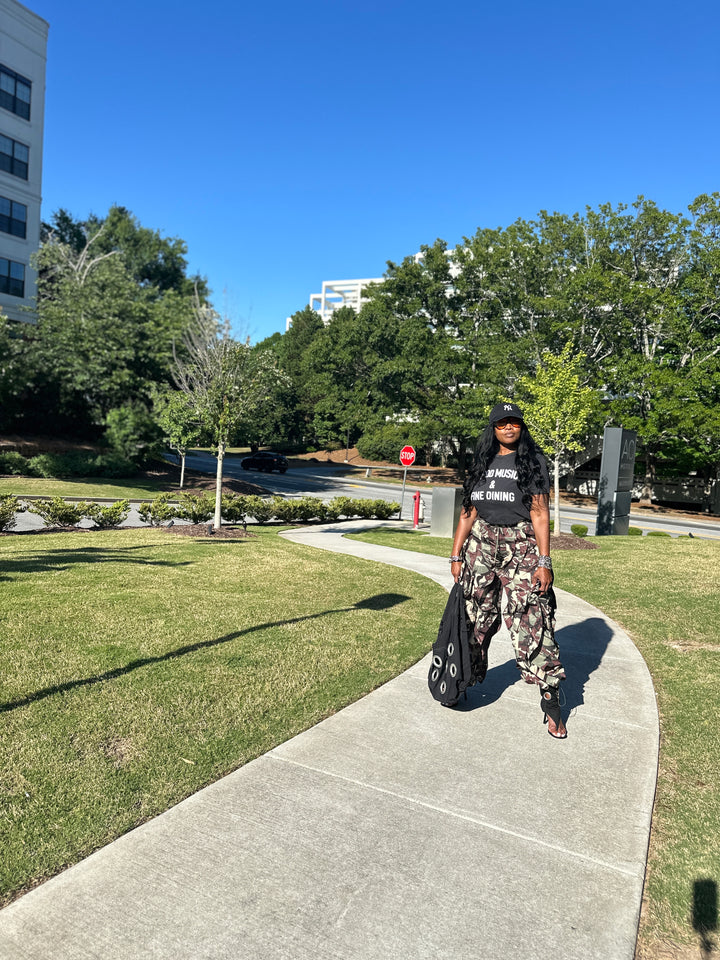 NEW All The Frills Cargo Pants –   Camo Print