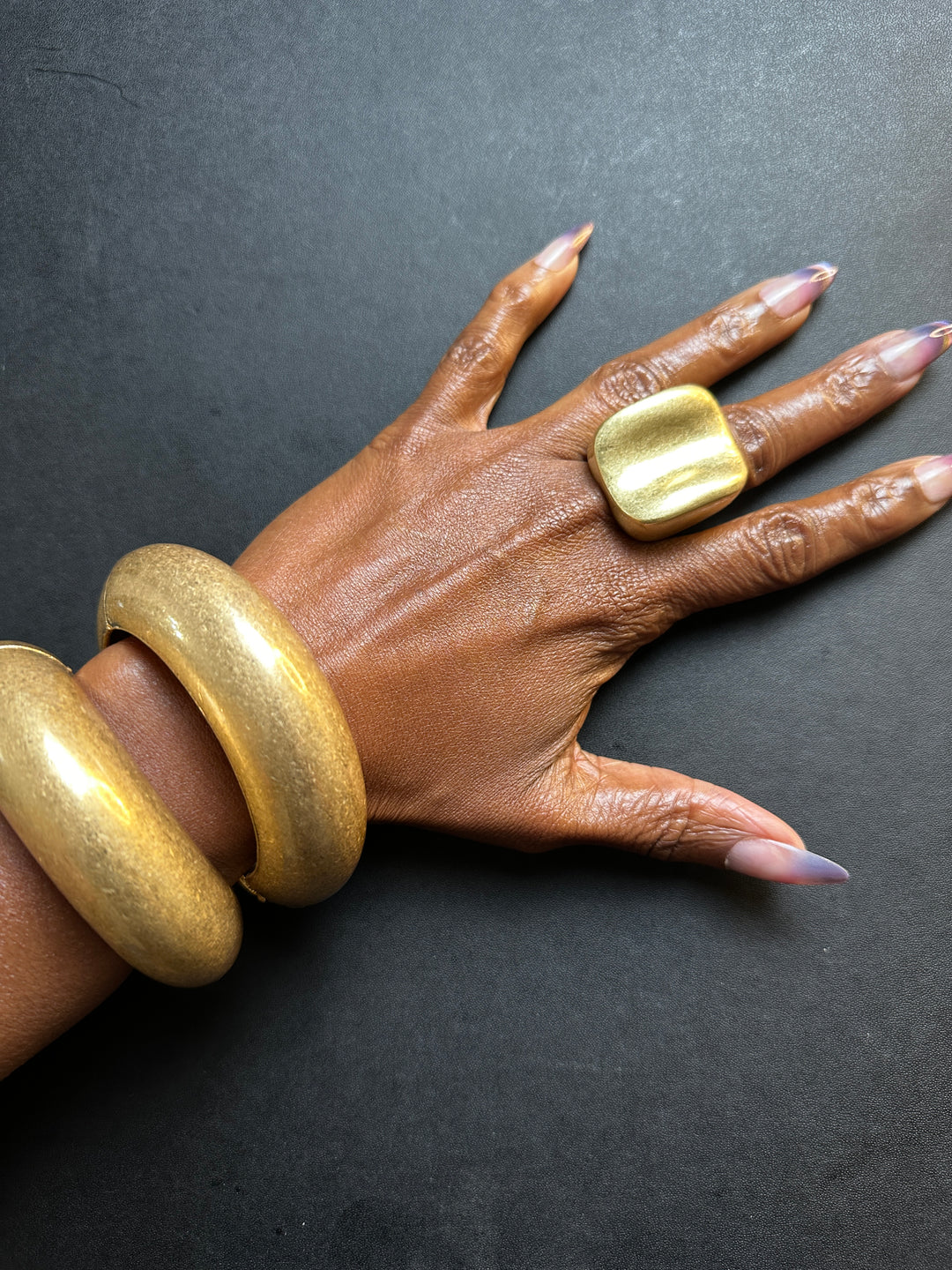 Fashion Chunky Gold Rounded Loop Hinge Bracelet