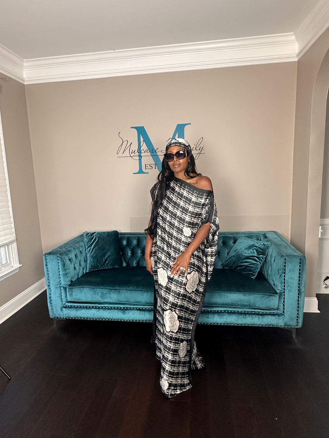 Classy & Fabulous Kaftan w/Matching Scarf  -Black & White camellia Print (Copy)