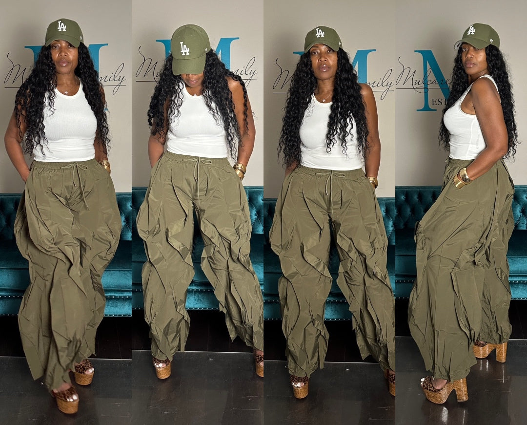 NEW All the Frills Cargo Pants - Olive