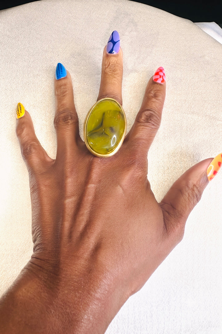 Oversized Bold Oval Long Stone Accent Stretch Ring - Light Green Peridot