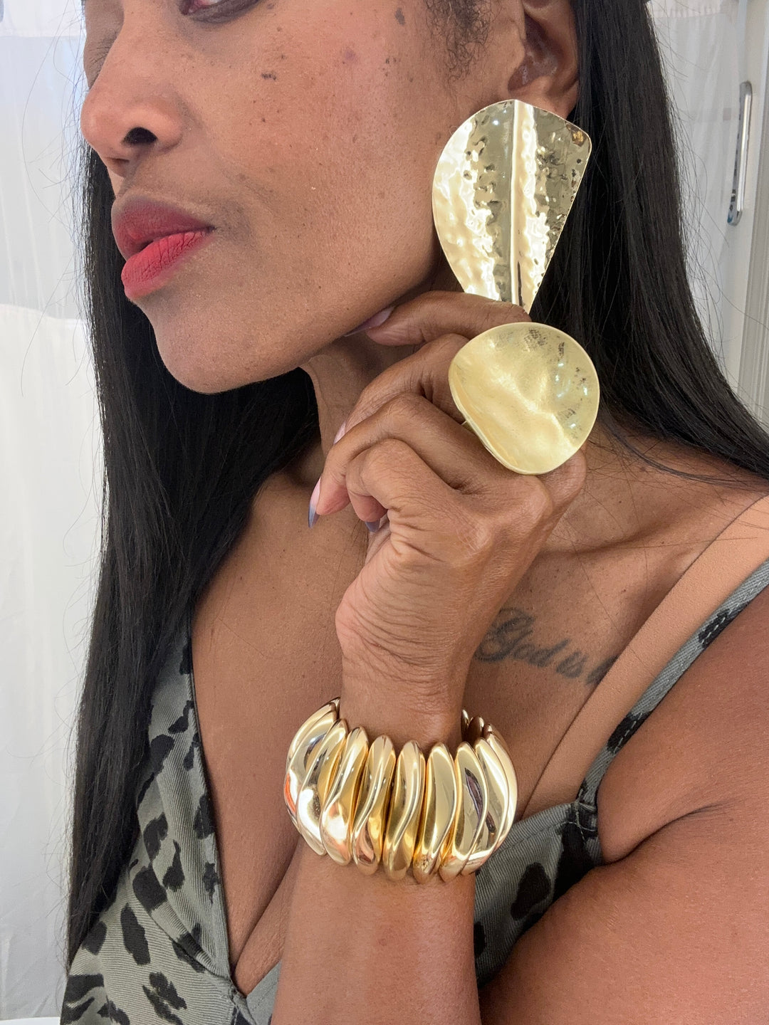 Stretch  Accordian Bracelet Gold