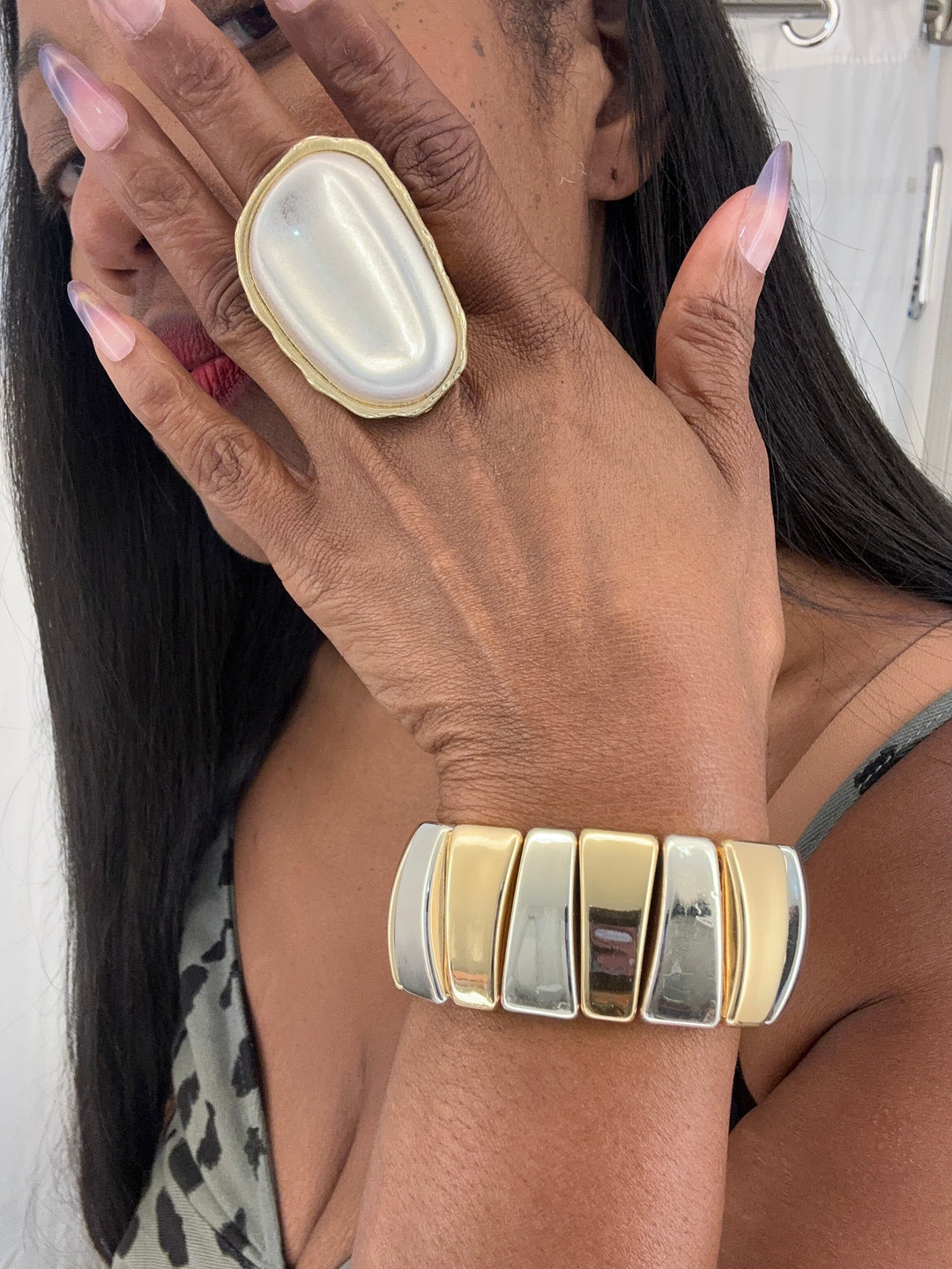 Stretch Accordian Bracelet Gold and Silver Blend
