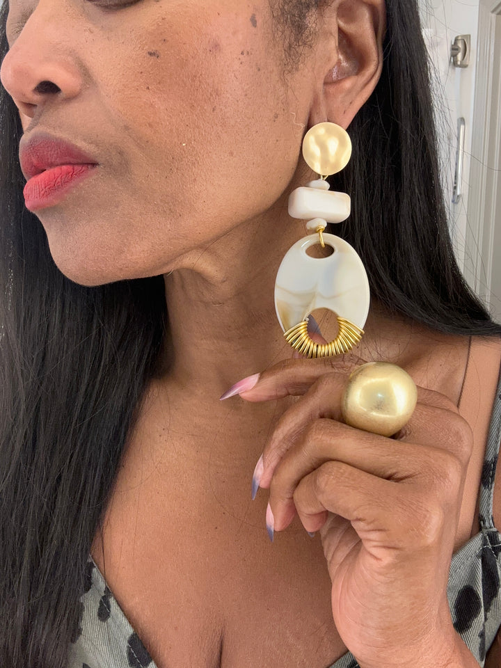 Oversized  Anchor Stud Earrings - Cream Blend