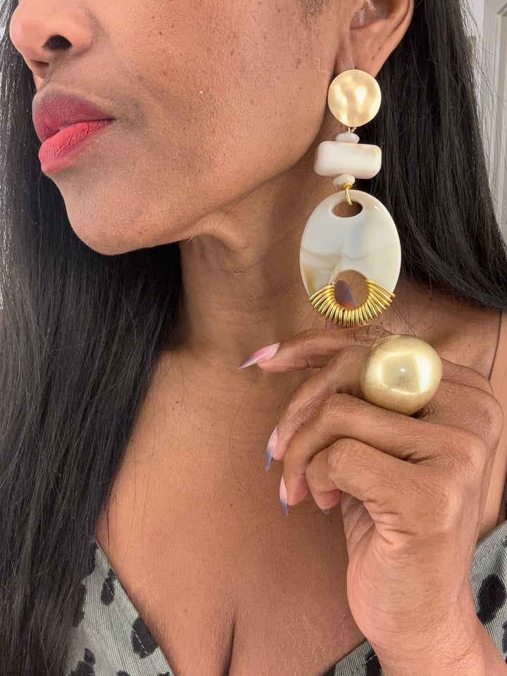 Oversized  Anchor Stud Earrings - Cream Blend