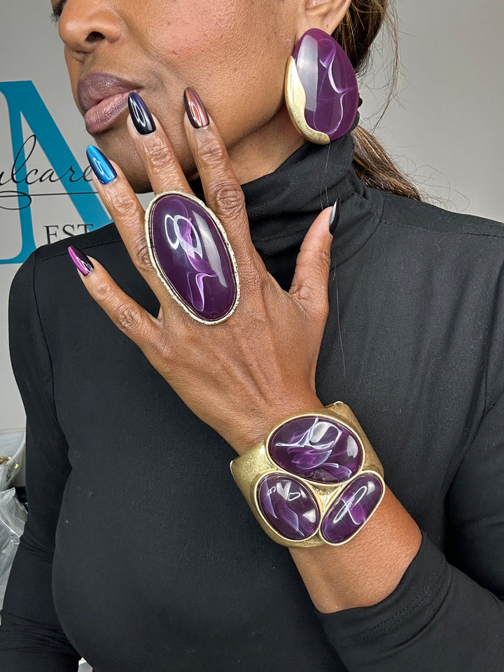 Oversized Bold Round Gold Trim Stud  Earrings - Purple