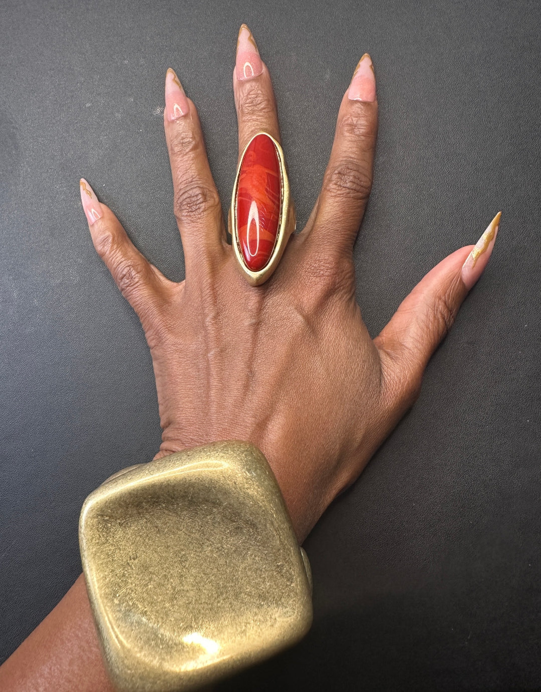 Oversized Bold Skinny Oval Long Stone Accent Stretch Ring - Spicy Red