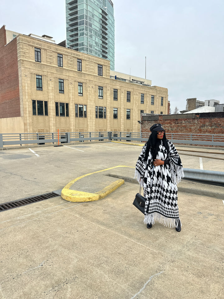 Rich Auntie Winter Fashion Kimono Coat - Black and White Houndstooth Blend Ships 1/30