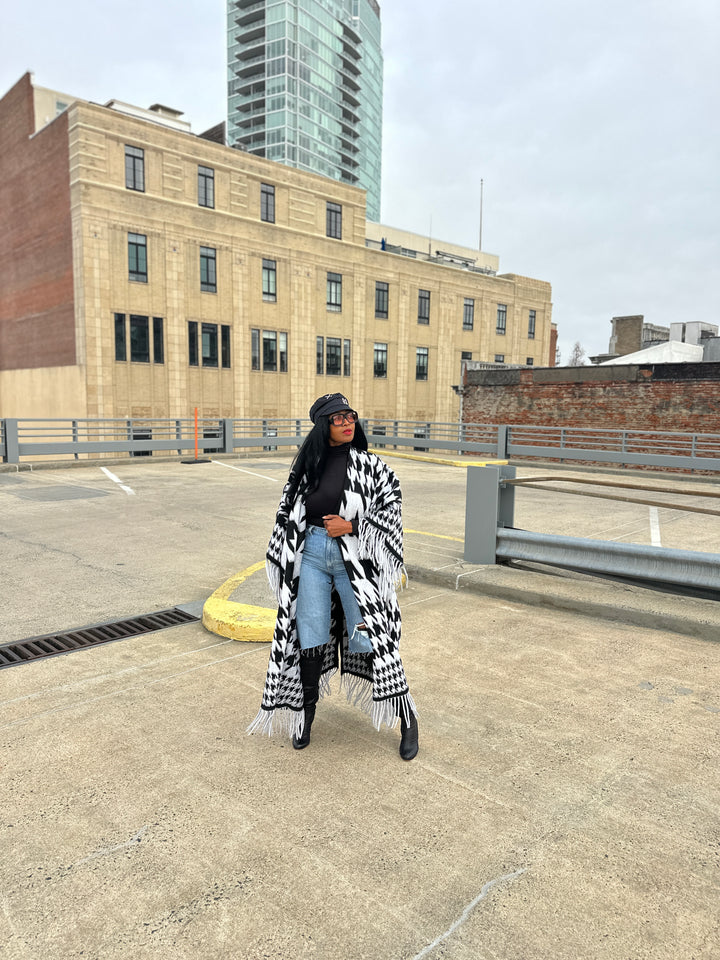 Rich Auntie Winter Fashion Kimono Coat - Black and White Houndstooth Blend Ships 1/30