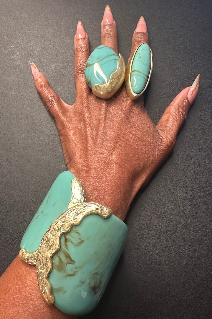 Wide Bold Sculpted Hinged Bangle Clam  Bracelet - Turquoise