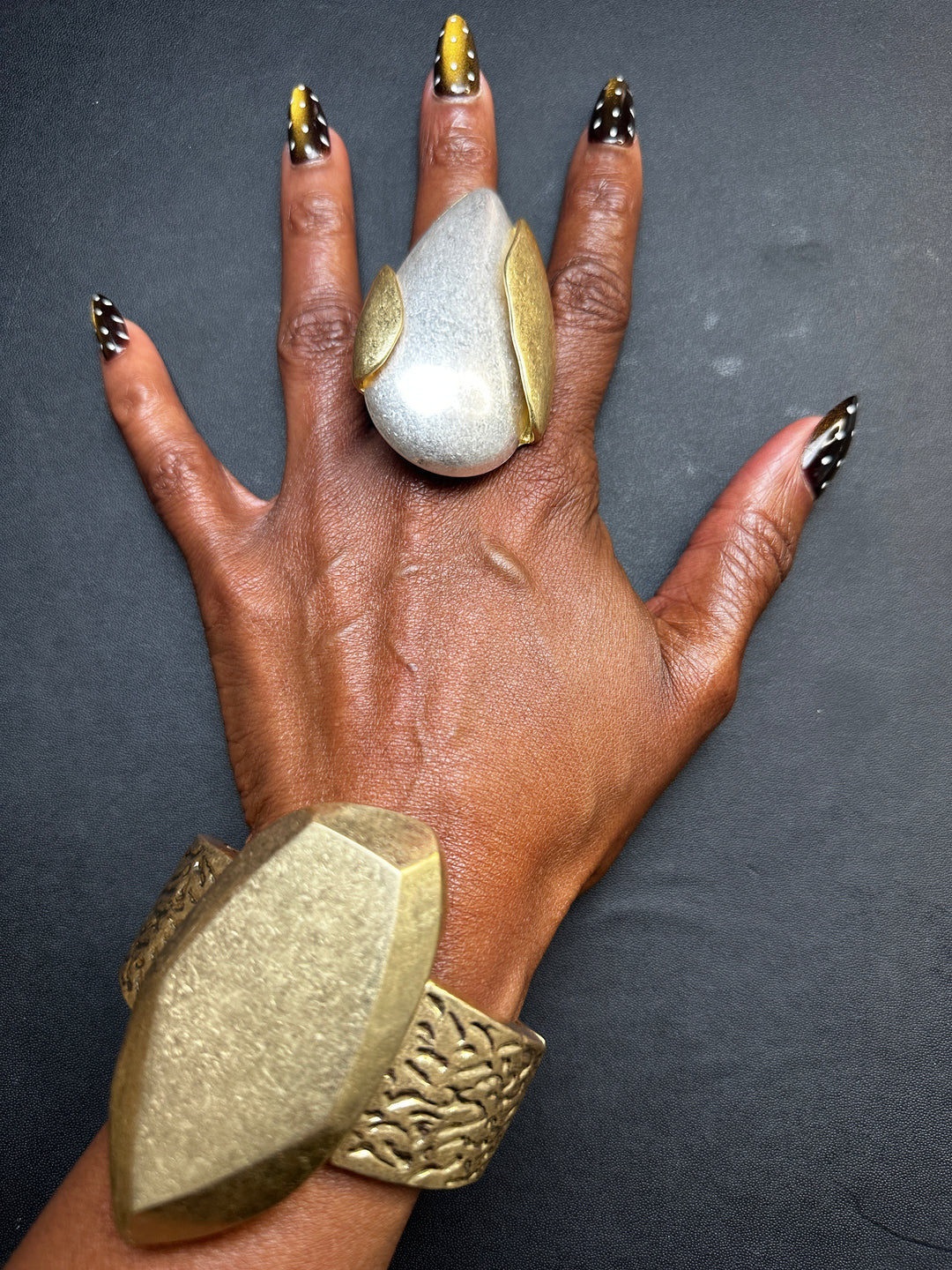 Oversized Tear Drop Accent Stretch Ring - Silver with Gold Trim