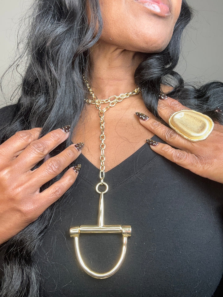 Chunky Fashion Horsebit Link Necklace - Gold