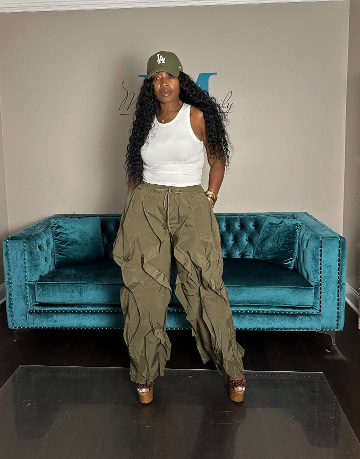 NEW All the Frills Cargo Pants - Olive
