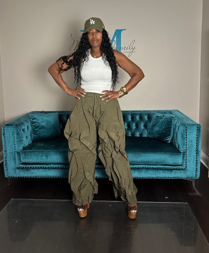 NEW All the Frills Cargo Pants - Olive