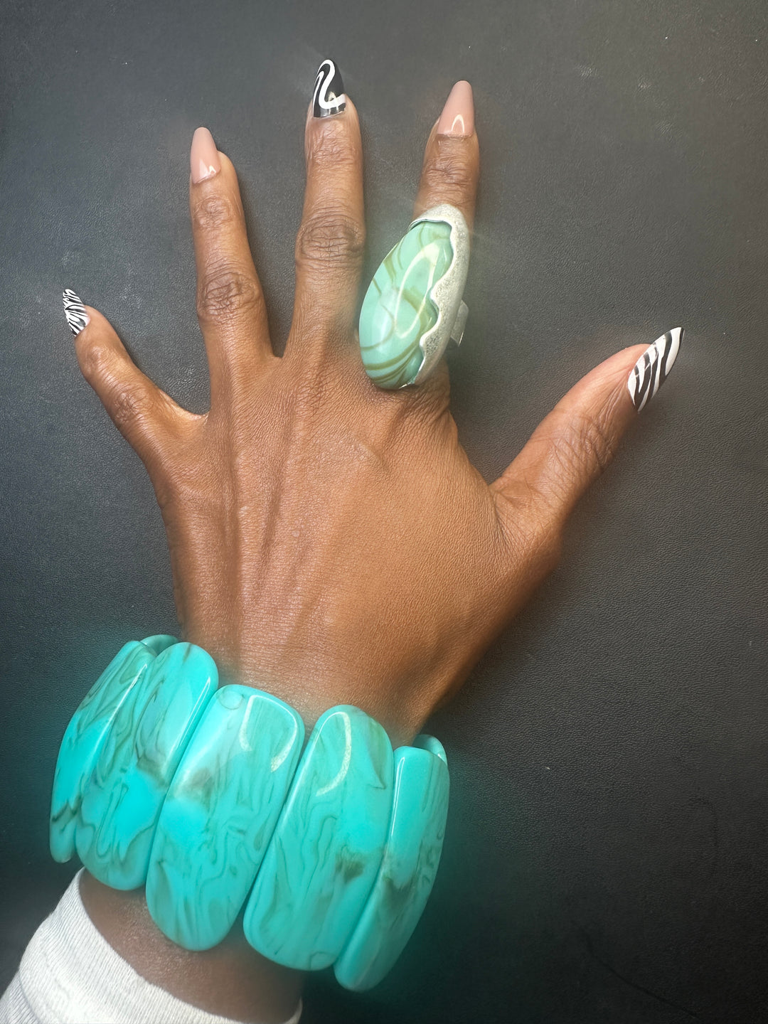 Oversized Bold Pointed Long Stone Accent Stretch Ring - Turquoise Silver