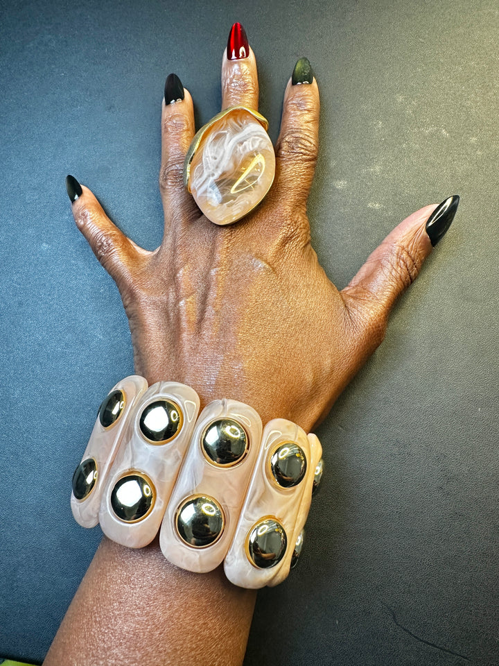 Studded Stretch Marble Bracelet with Gold Studs - Pink