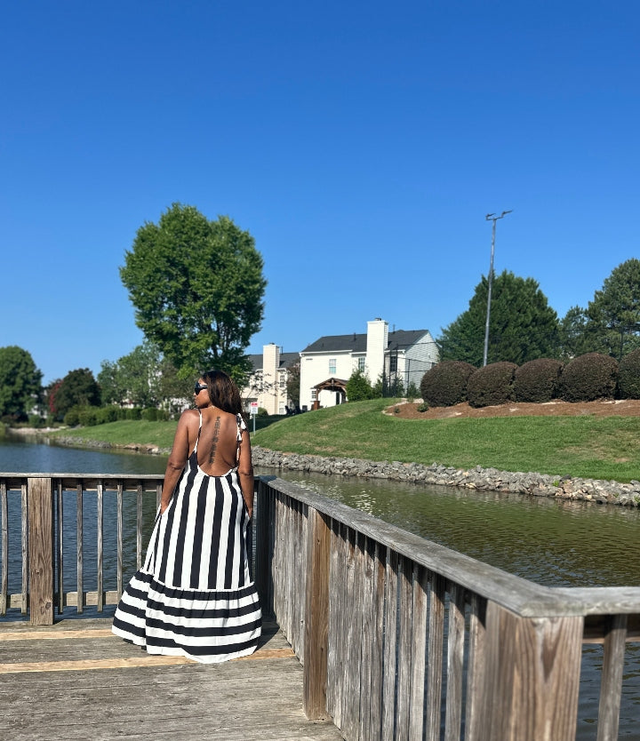 Beauty In Stripes  Maxi Dress with Pockets - Black and white blend