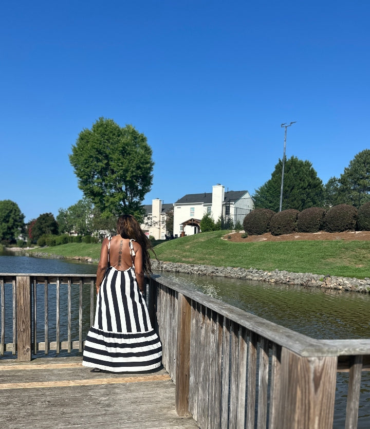 Beauty In Stripes  Maxi Dress with Pockets - Black and white blend