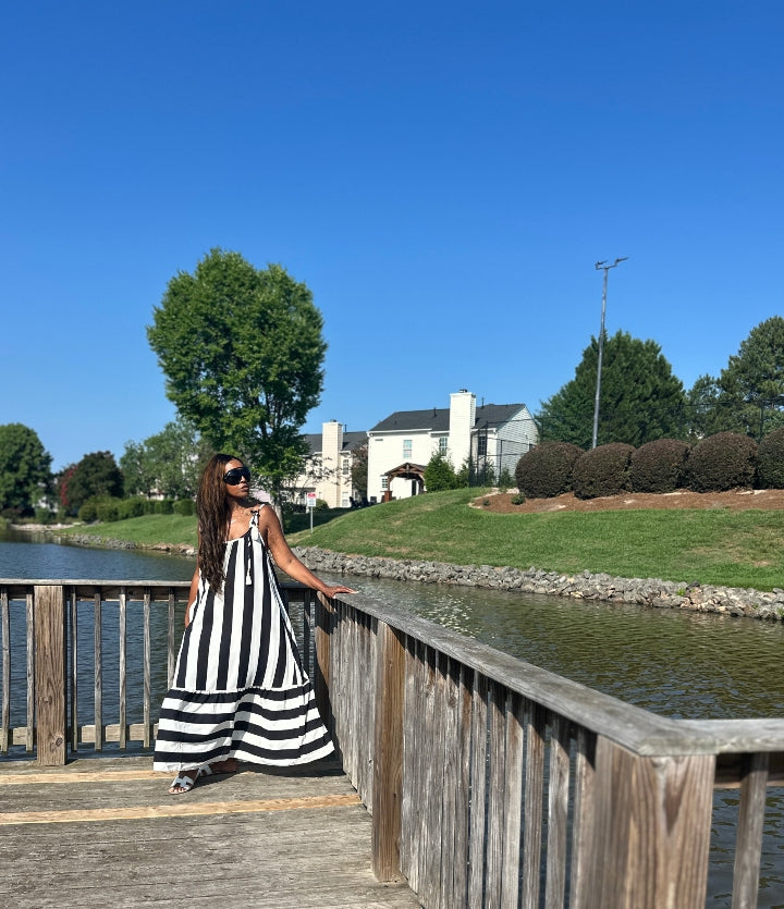 Beauty In Stripes  Maxi Dress with Pockets - Black and white blend