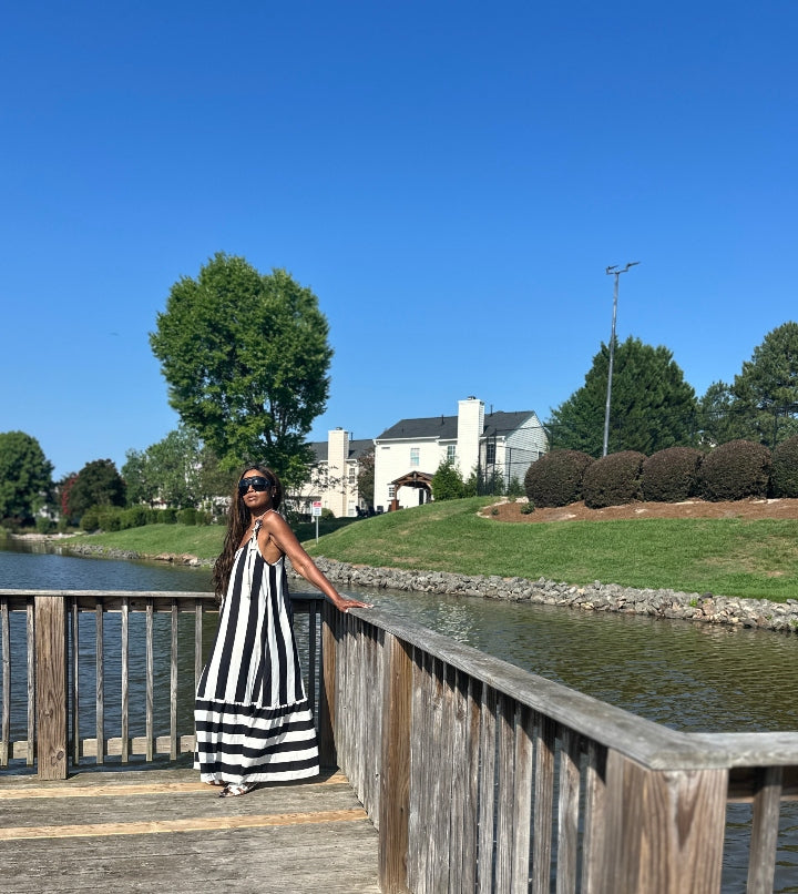 Beauty In Stripes  Maxi Dress with Pockets - Black and white blend