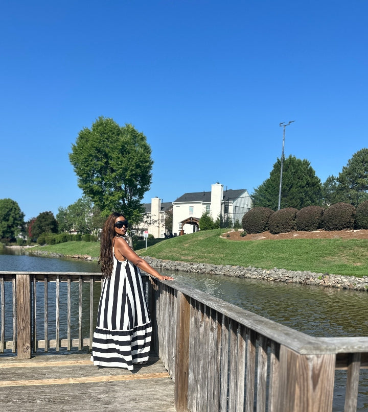 Beauty In Stripes  Maxi Dress with Pockets - Black and white blend