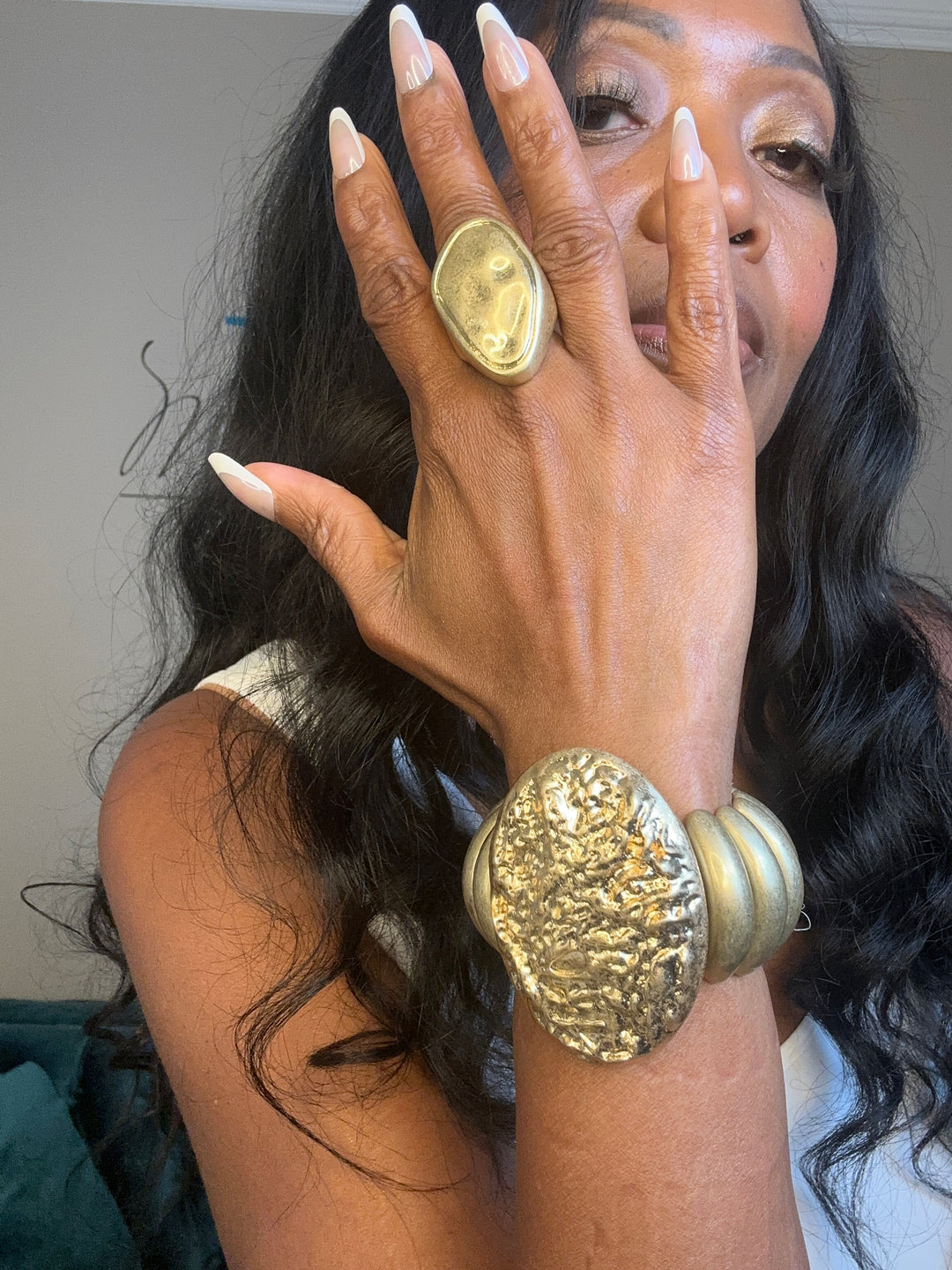 Gold Stretch Hammered Oval Abstract
