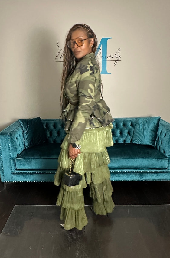 Long Sleeve Camo Stretch Peplum Zipper Tiered Jacket