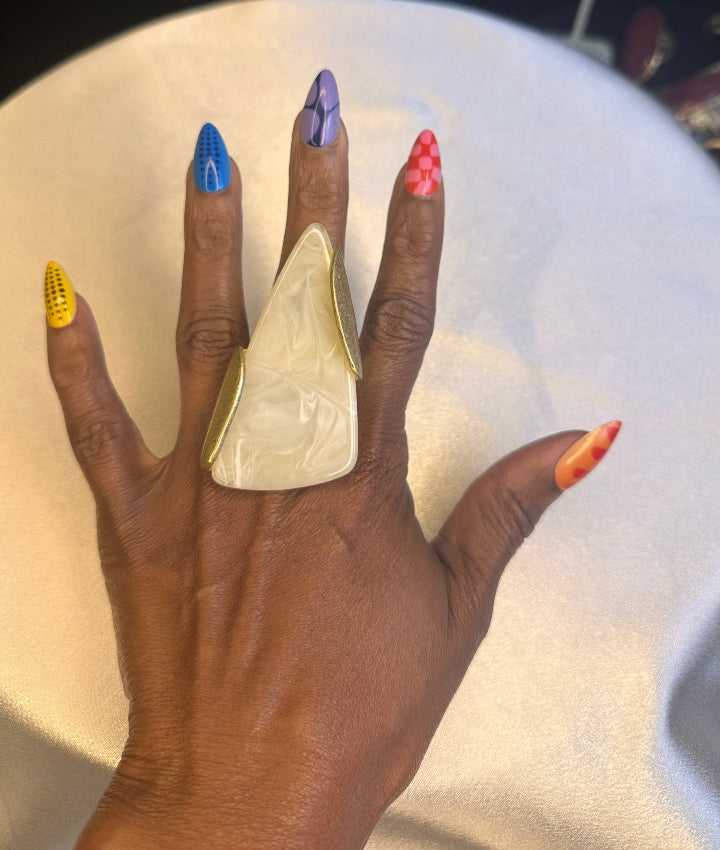 Oversized Bold Triangle Stone Accent Stretch Ring - Cream