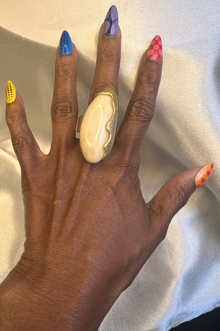 Oversized Bold Pointed Long Stone Accent Stretch Ring - Cream Gold Marble