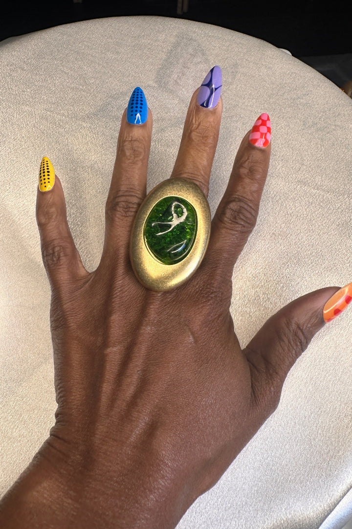 Oversized Bold Dome Accent Stretch Ring - Emerald