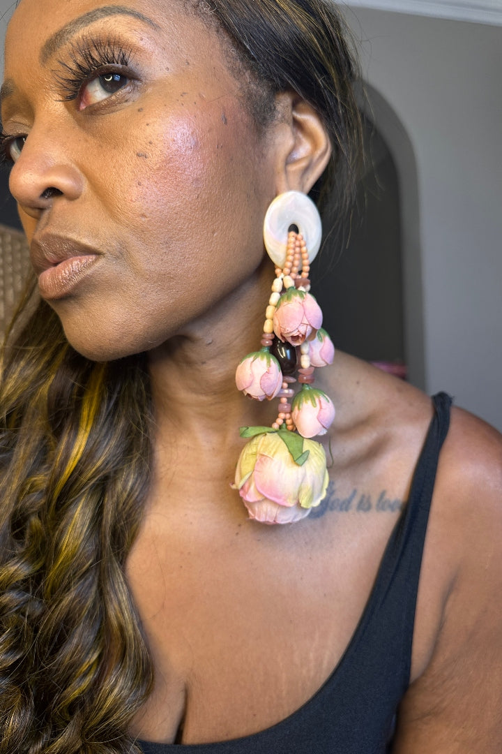 Oversized Bold Floral Resin Drop Statement Earrings - Pink