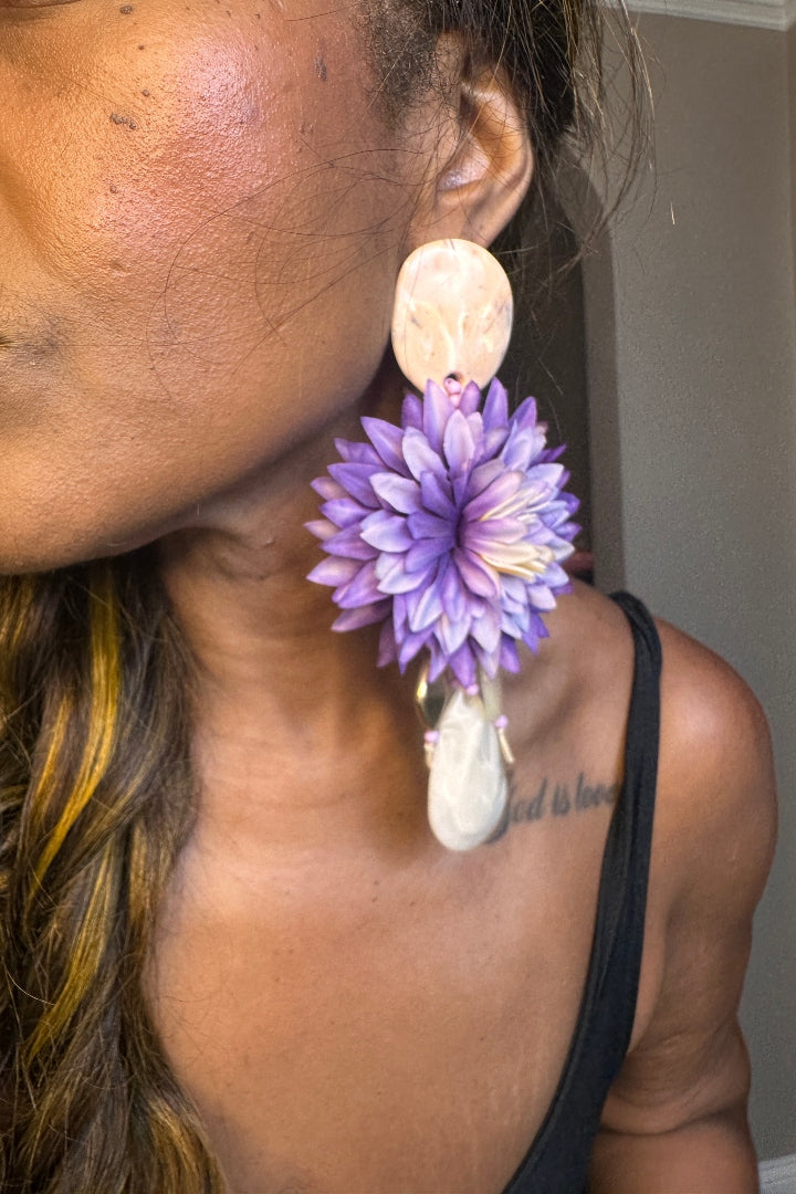Oversized Bold Floral Resin Drop Statement Earrings - Lavender