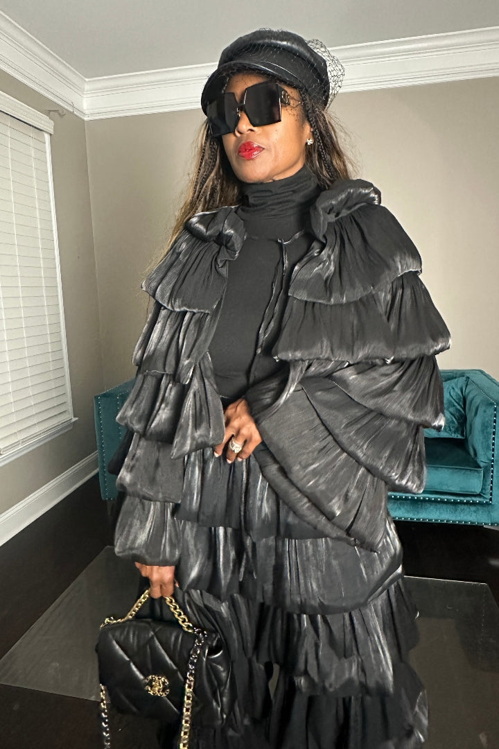 LUXE All the Vibes  Bubble Hem Black Cropped Cape Jacket