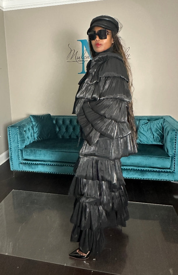 LUXE All the Vibes  Bubble Hem Black Cropped Cape Jacket