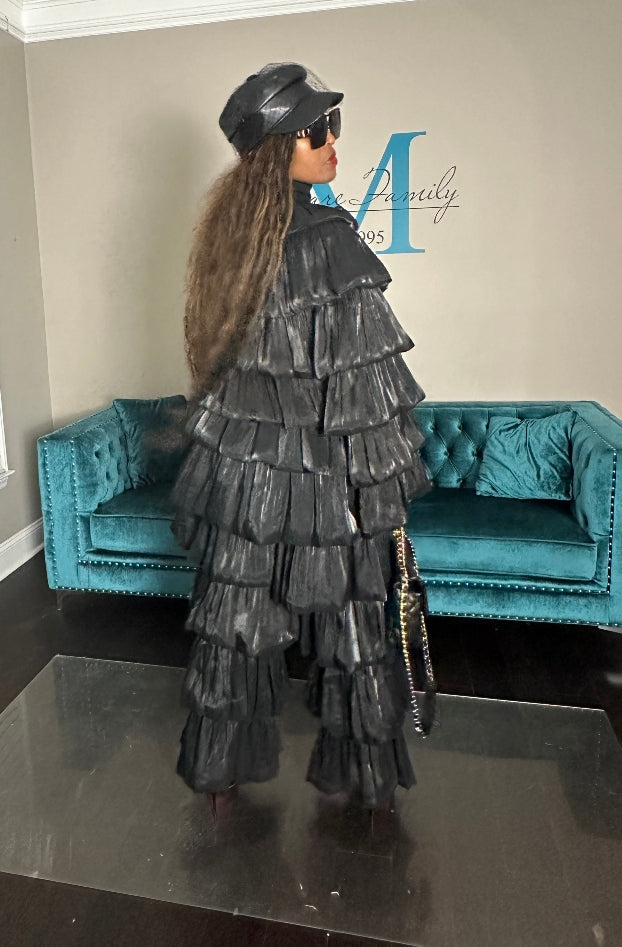 LUXE All the Vibes  Bubble Hem Black Cropped Cape Jacket