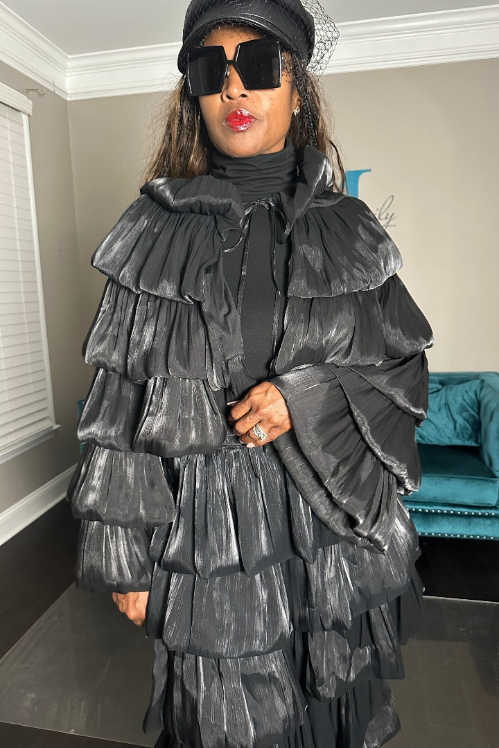 LUXE All the Vibes  Bubble Hem Black Cropped Cape Jacket