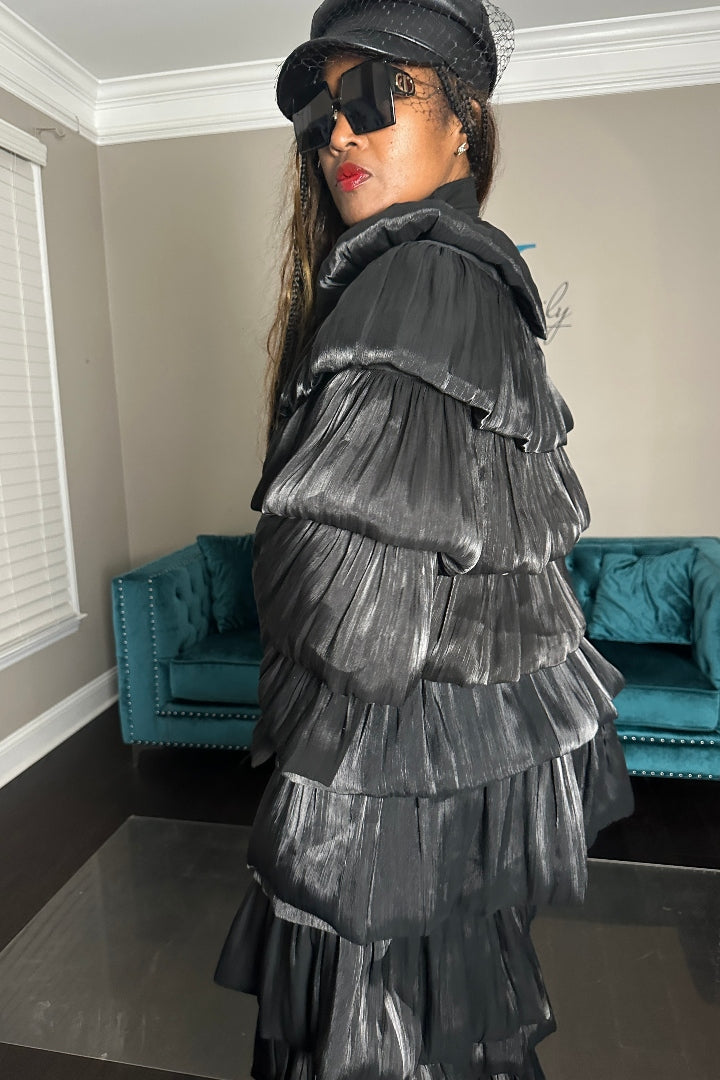 LUXE All the Vibes  Bubble Hem Black Cropped Cape Jacket