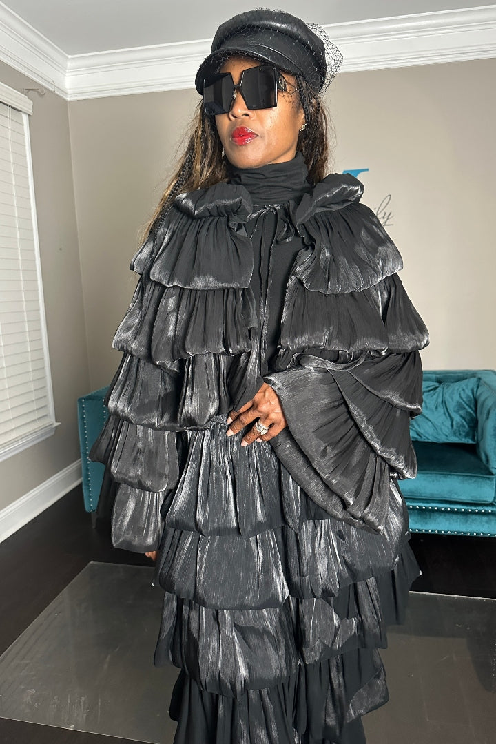 LUXE All the Vibes  Bubble Hem Black Cropped Cape Jacket