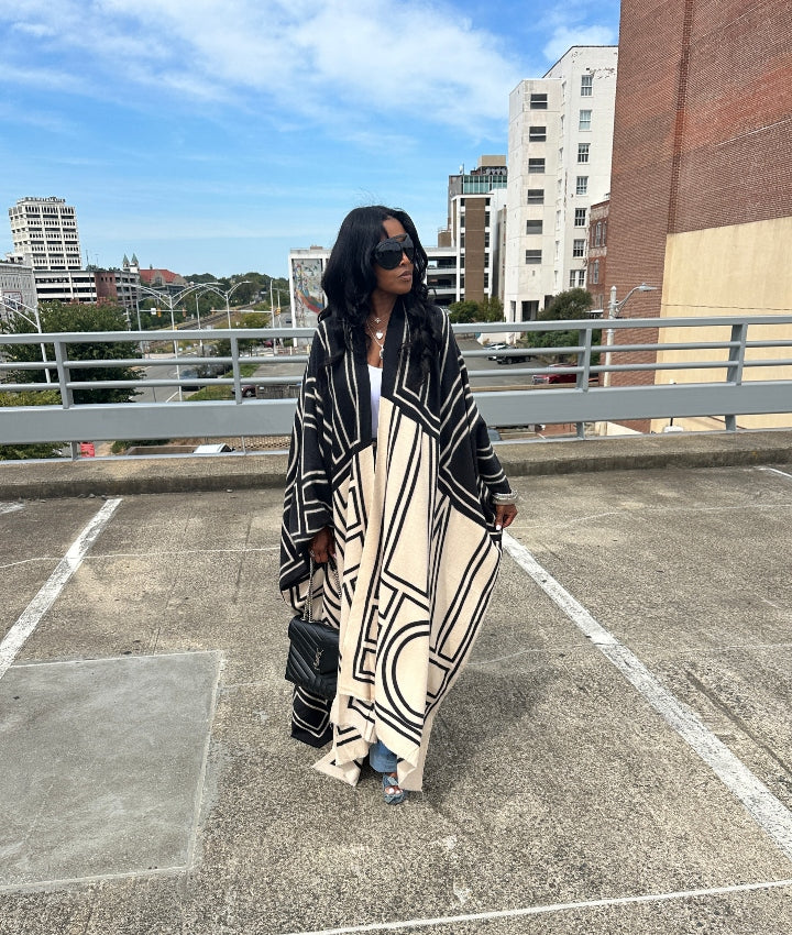Rich Auntie Winter Fashion Black and White Geometric Kimono Coat - Black and cream Blend Ships 10/10