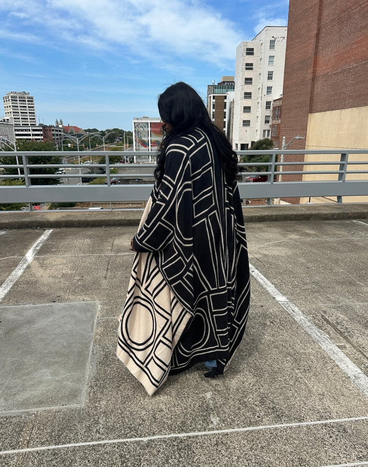 Rich Auntie Winter Fashion Black and White Geometric Kimono Coat - Black and cream Blend Ships 10/10