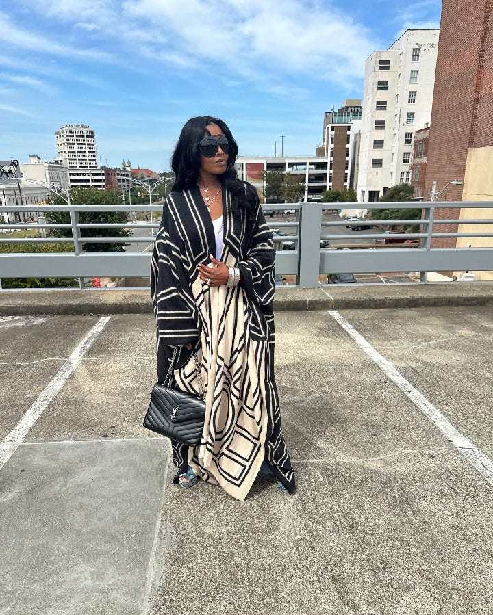 Rich Auntie Winter Fashion Black and White Geometric Kimono Coat - Black and cream Blend Ships 10/10