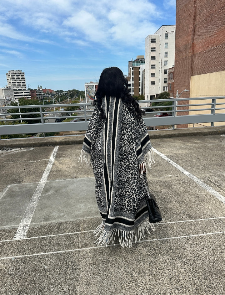 Rich Auntie Winter Fashion White Leopard Fringe Kimono Coat - Black and White Blend Ships 10/10