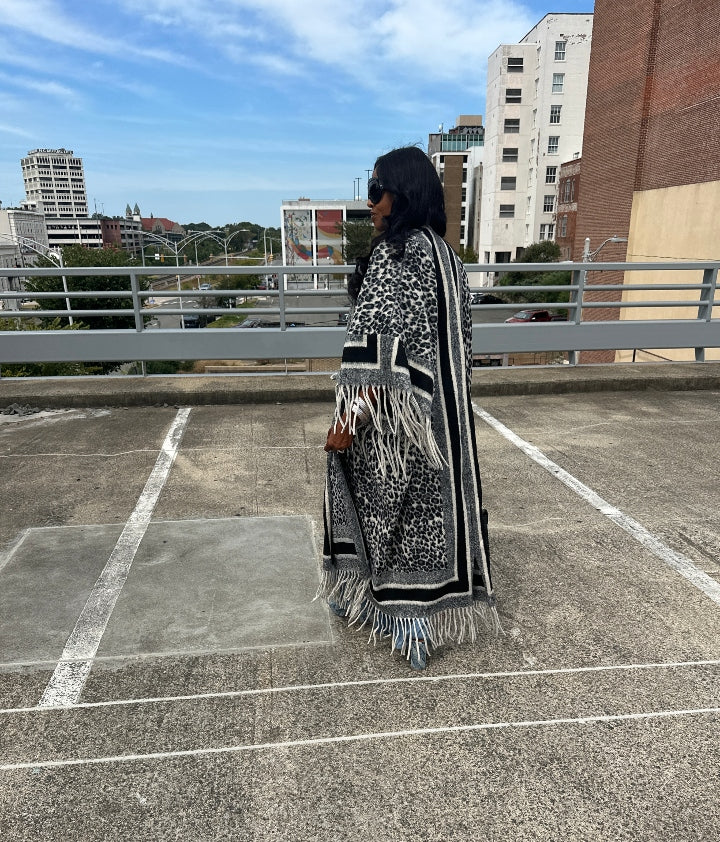 Rich Auntie Winter Fashion White Leopard Fringe Kimono Coat - Black and White Blend Ships 10/10