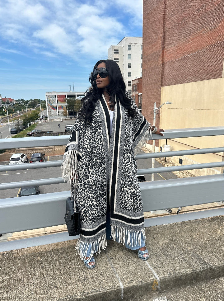 Rich Auntie Winter Fashion White Leopard Fringe Kimono Coat - Black and White Blend Ships 10/10