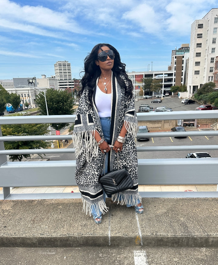Rich Auntie Winter Fashion White Leopard Fringe Kimono Coat - Black and White Blend Ships 10/10